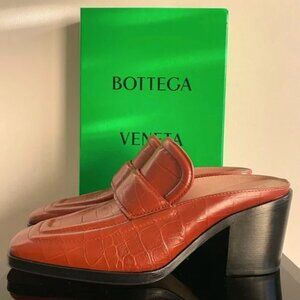 Bottega Veneta NWT Leather Mules Brown